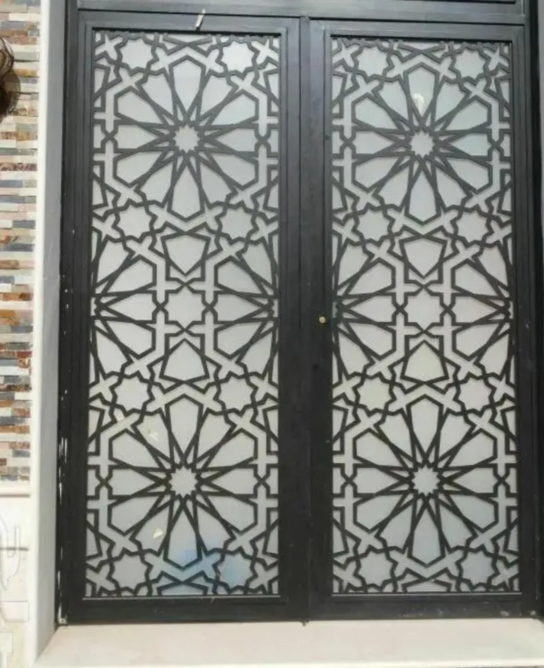 Geometric privacy door panels — Marhaba Aluminium & Metal Works